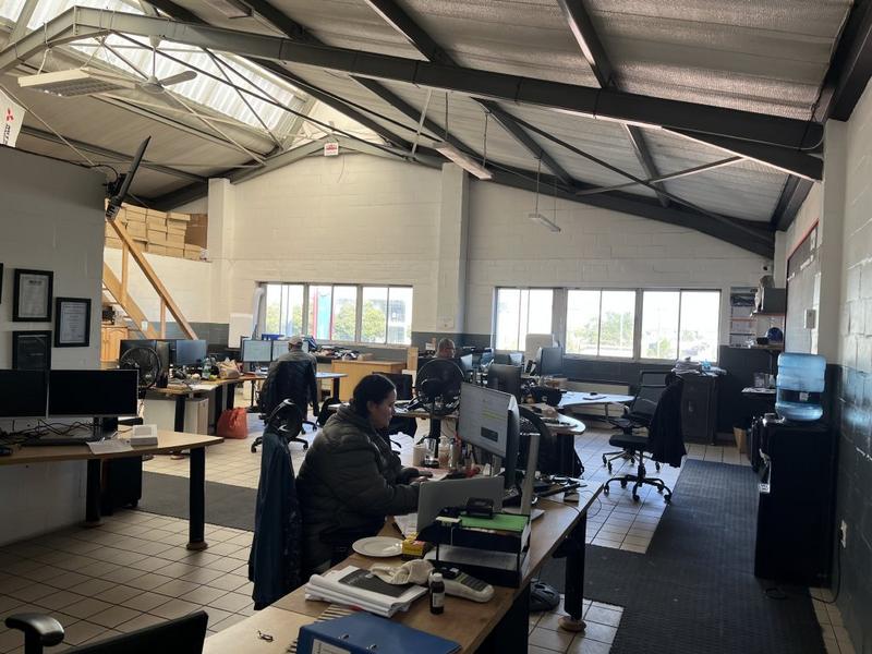 To Let Commercial Property for Rent in Montague Gardens Western Cape